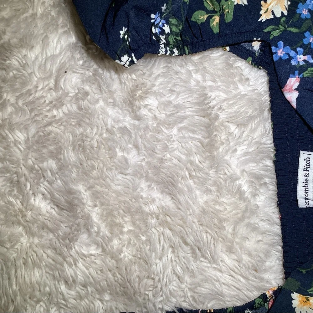 Abercrombie & Fitch chic floral